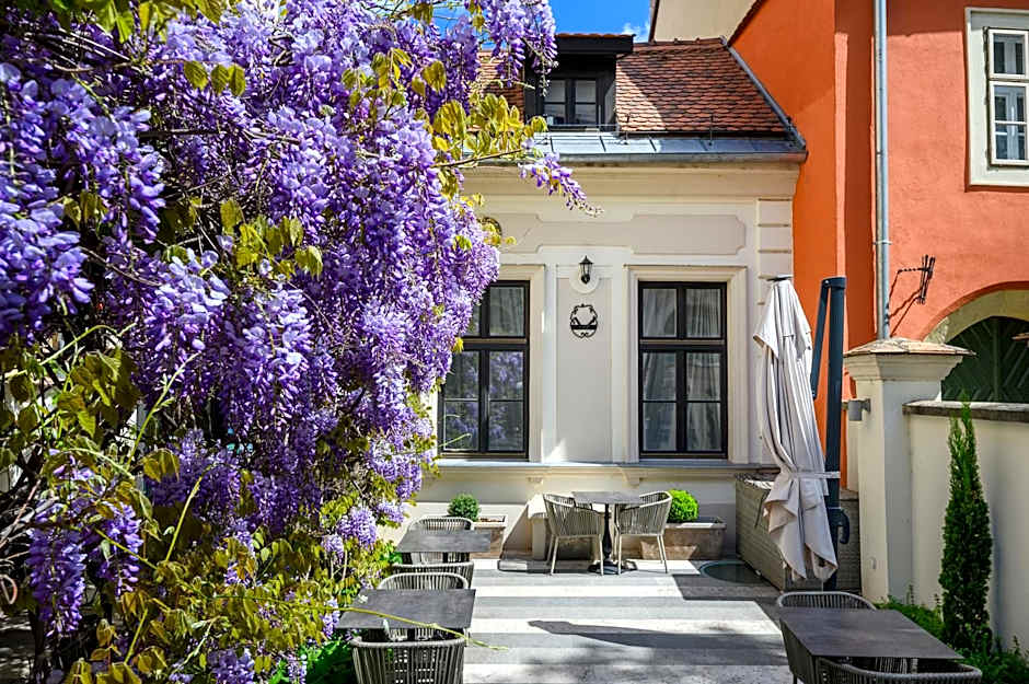 Maison Bistro & Hotel