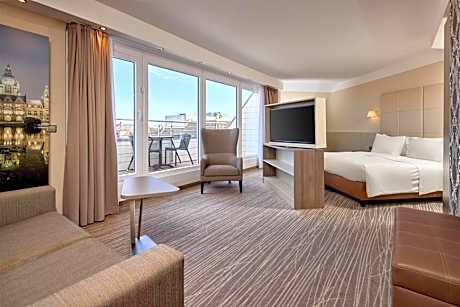 Junior King Suite with Balcony