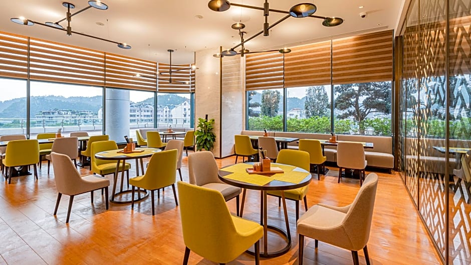 Holiday Inn One Thousand Island Lake By IHG