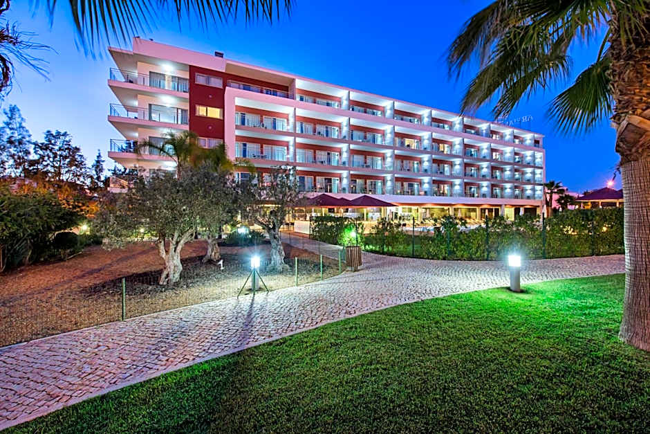 Areias Village Beach Suite Hotel