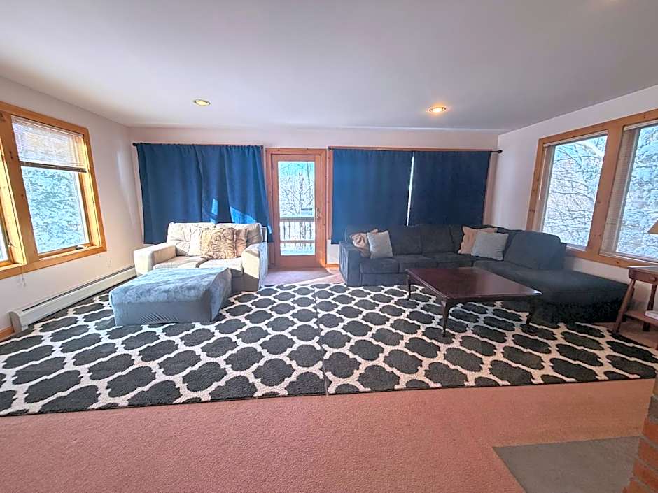 Mountain Sports Inn