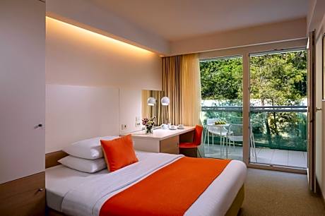 Economy Accessible Double room with Balcony