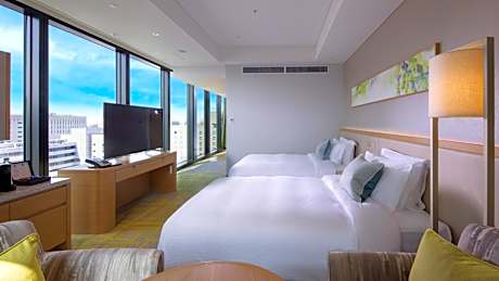Premium Luxury Twin Room - Non-Smoking
