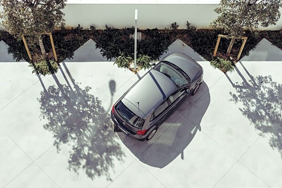 Marina Gardens Boutique & Suites