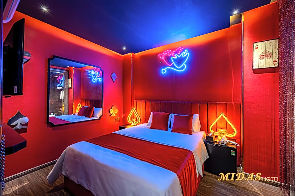 Midas Hotel