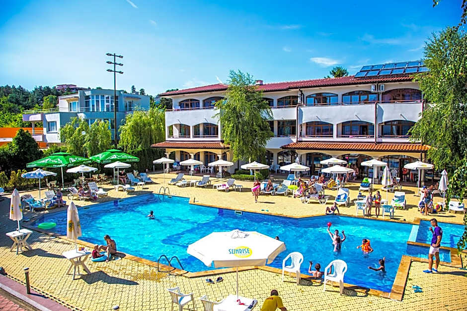 Complex Sunrise by HMG - All Inclusive