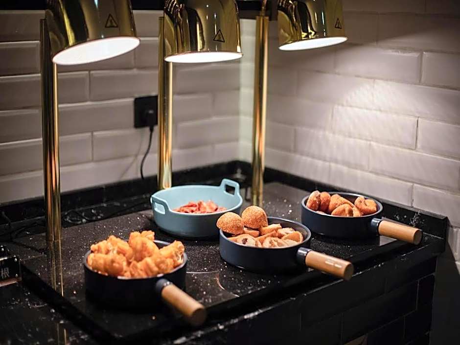 City Comfort Premier Hotel Qinzhou Lingshan Traditional Chinese Medicine Hospital Gymnasium