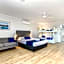 Beach House Motel