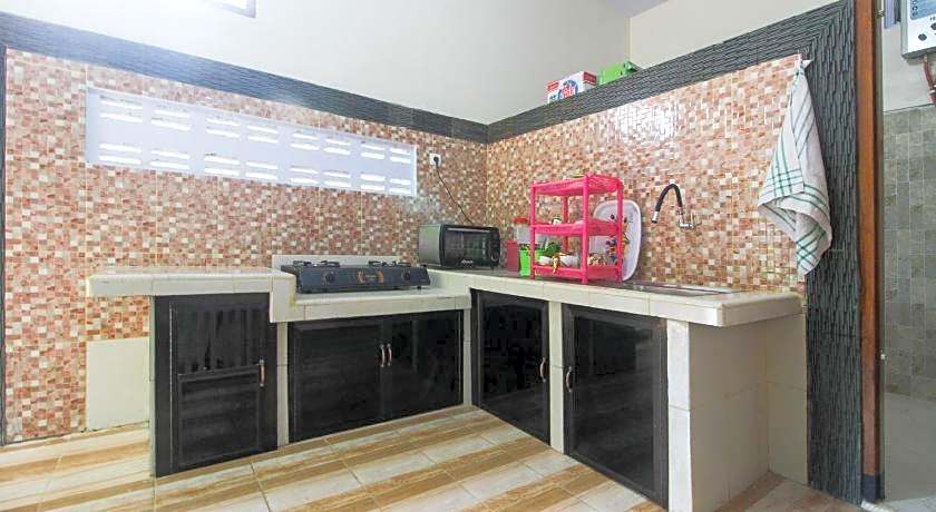 RedDoorz near Museum Gunung Merapi