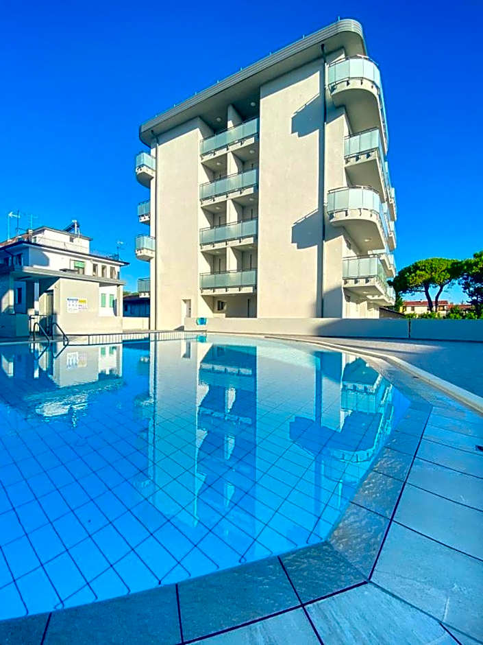 RESIDENCE CAORLE TRILOCALE CON PISCINA - Agenzia Cocal