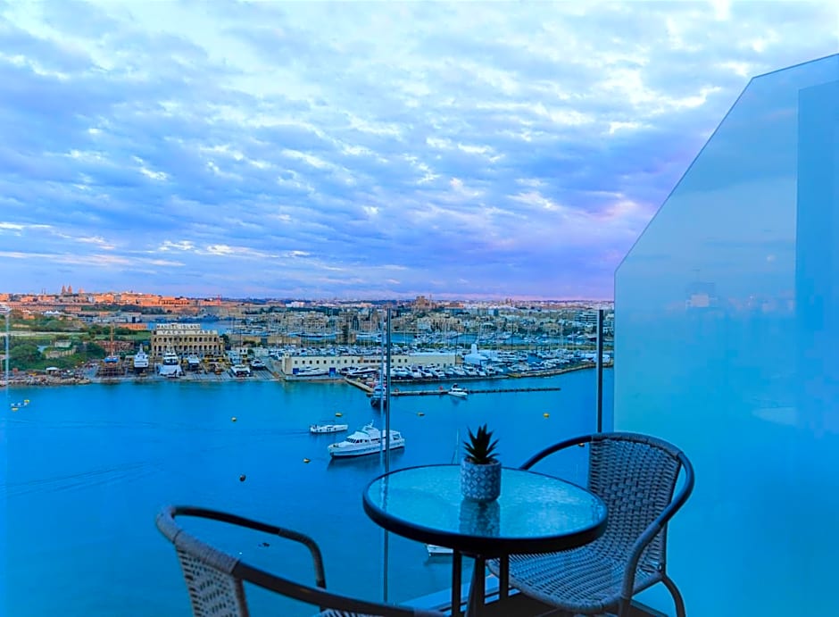 The Londoner Hotel Sliema