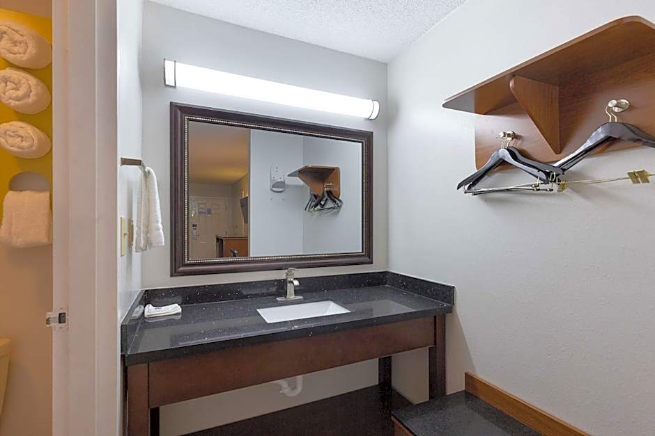 Motel 6-Albany, GA