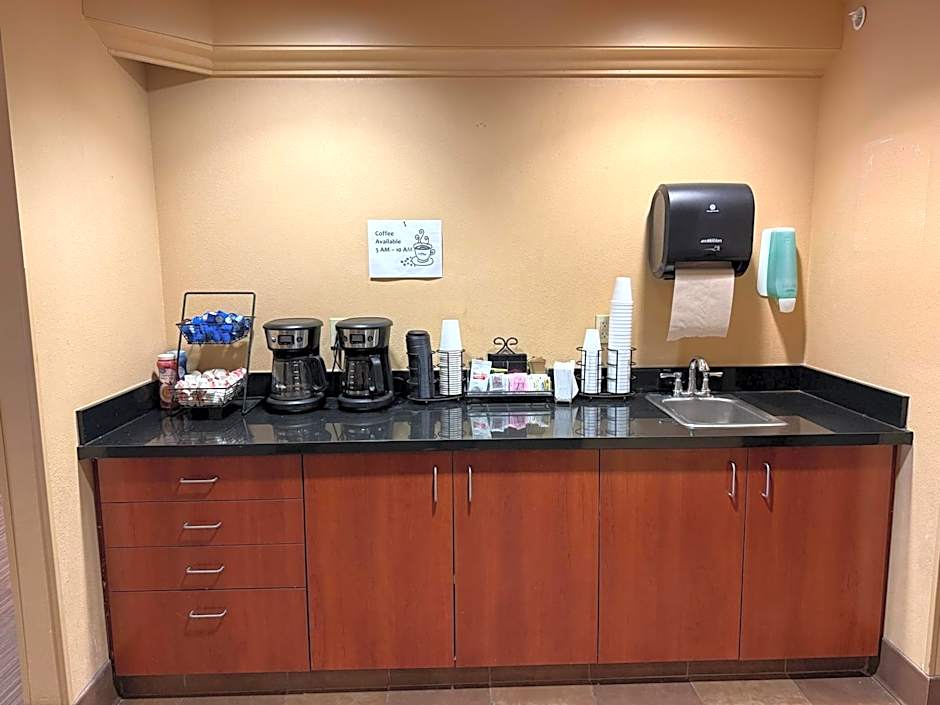 Richland Inn and Suites