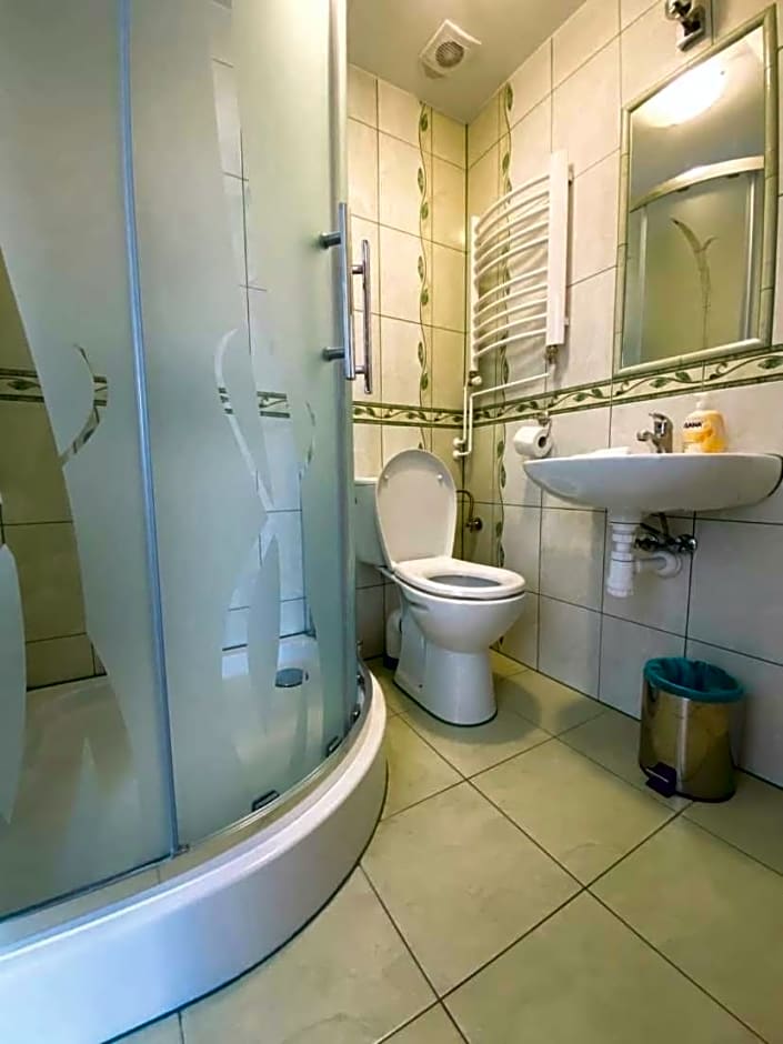 Pokoje Gościnne Letycja