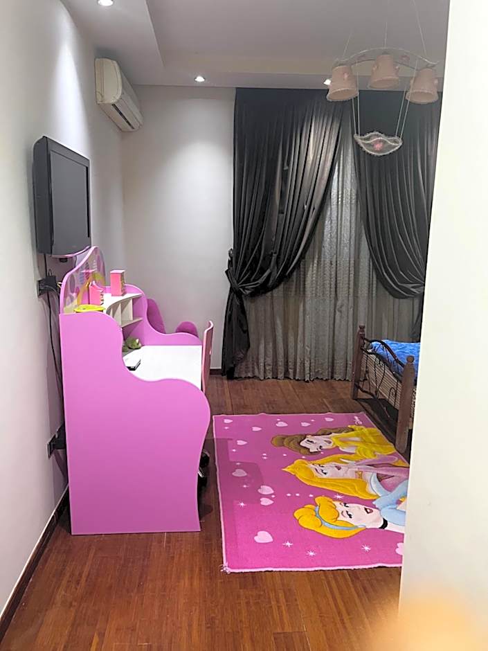 Super luxury flat near airport شقة سكنية قمة الفخامة والاتساع بقرب المولات التجارية و المطار