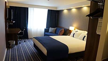 Double Room with Free Hot Breakfast - Accessible