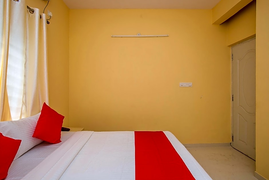 Hotel O Varcity Emerald Near Ragigudda Sri Prasanna Anjaneyaswamy Temple