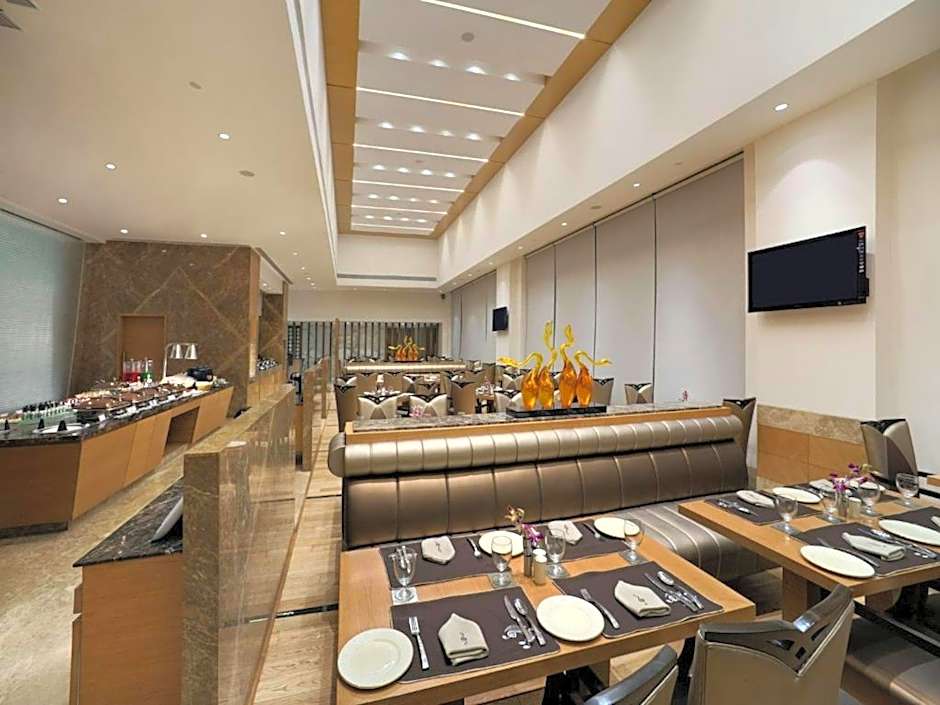 Le Meridien Surat