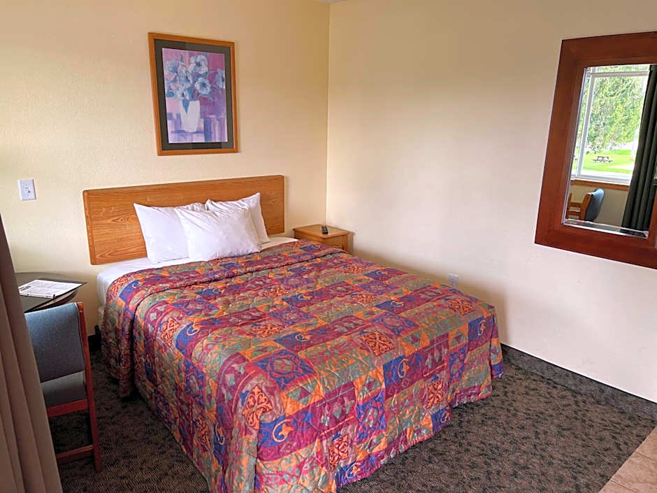 All Star Inn & Suites