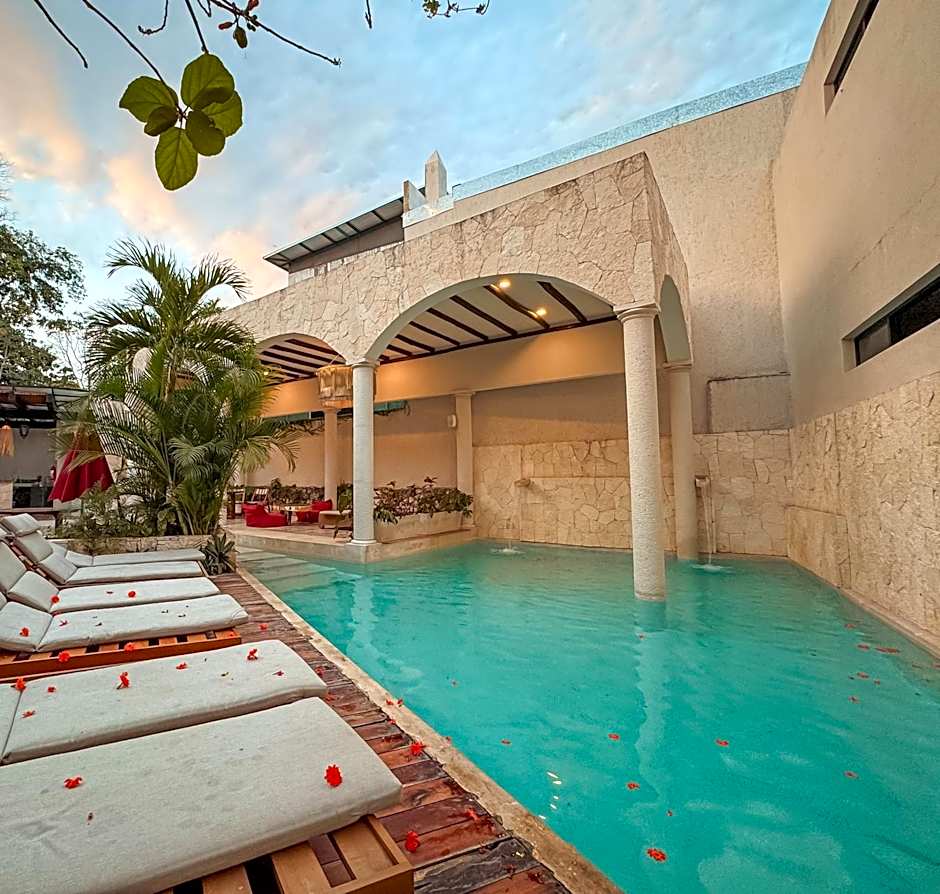 Los Frailes Concept Hotel