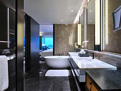 Classic Double Room with Two Double Beds and Garden View