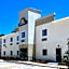 Days Inn by Wyndham Zachary LA