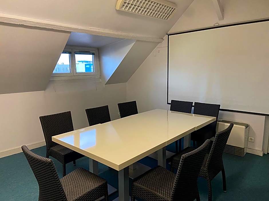 LOGIS Hotel l'Escargotière Dijon Sud - Chenove