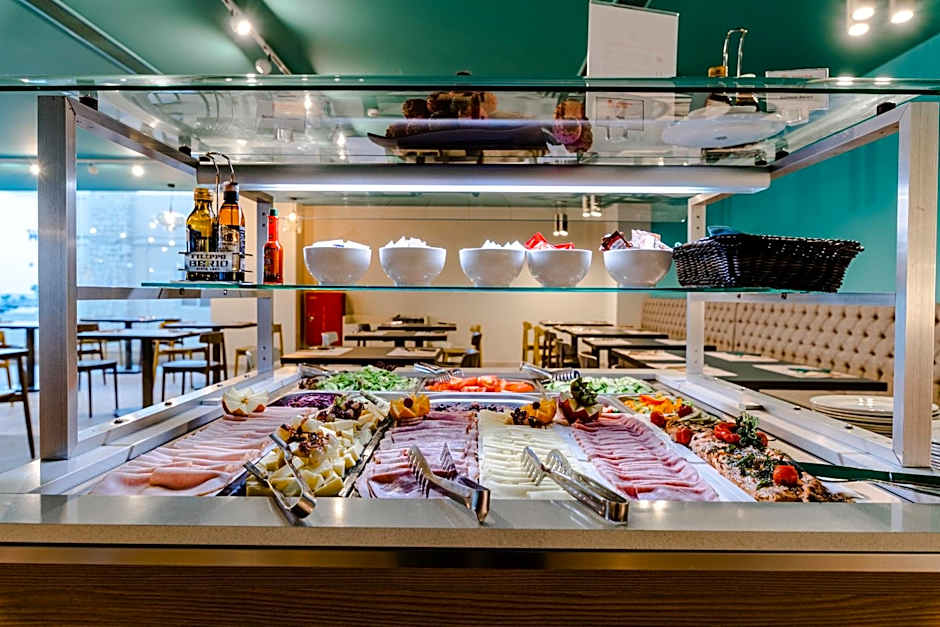 Seaview Hotel - Adults Only 16 Plus