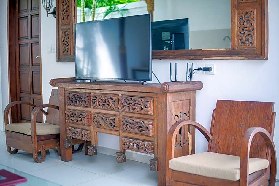 The Calmtree Bungalows