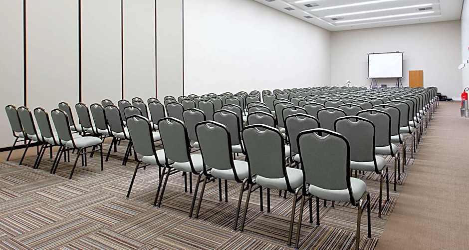 Golden Tulip Sao Jose Dos Campos