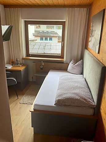 Comfort Single Room