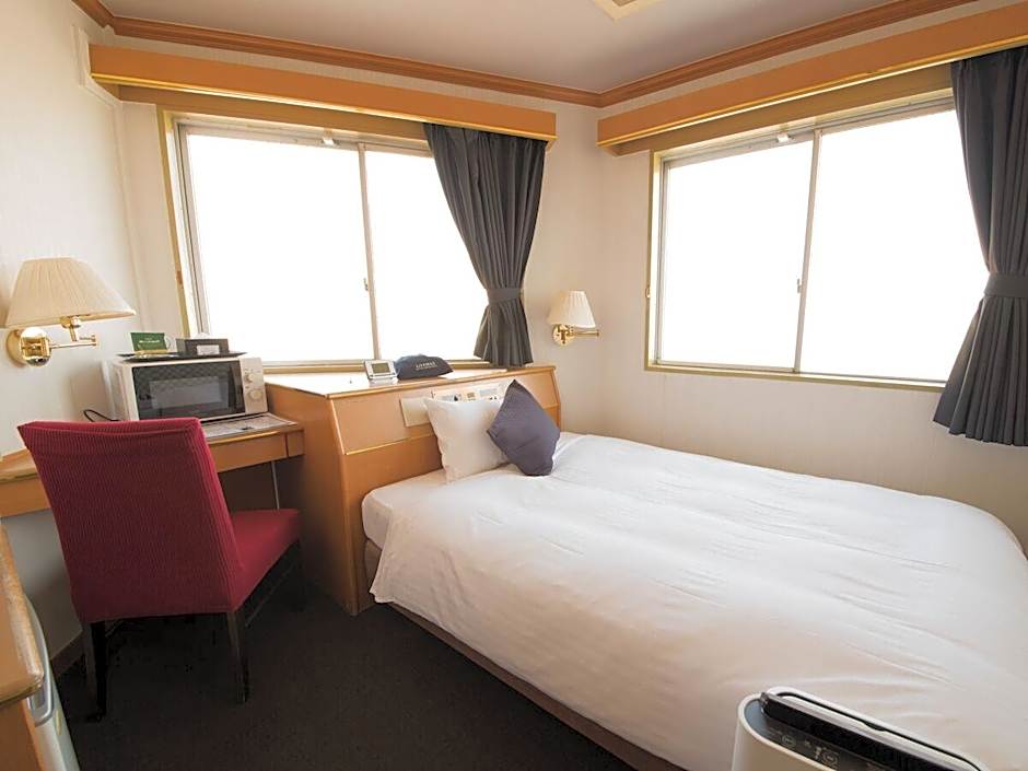 HOTEL LiVEMAX  BUDGET NAHA MATSUYAMA