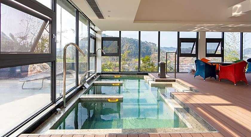 Wyndham Grand Plaza Royale Hot Springs Fenghuang