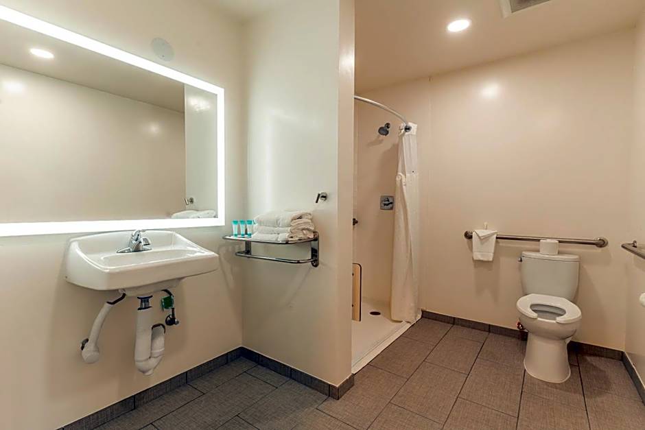 Hotel Aluxor SFO