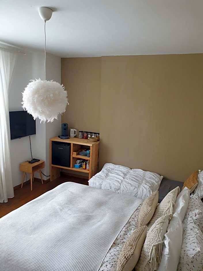 Escale Chambre d'hôtes Au coeur du vieux Profondeville entre Namur et Dinant