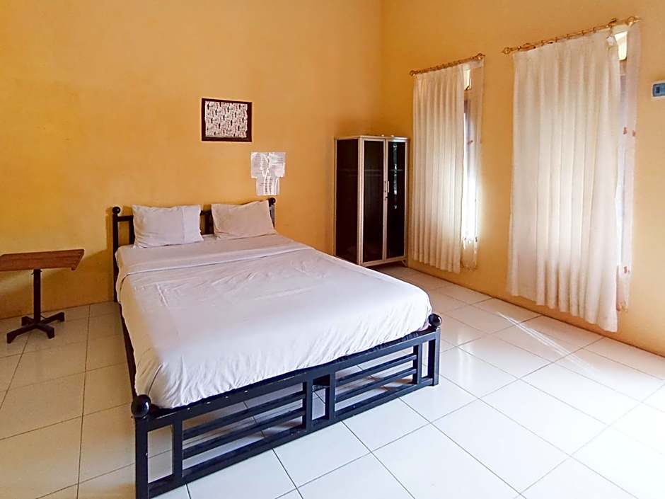 Reddoorz at El Shaday Homestay Banyuwangi