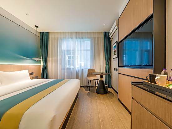 New Century Meitu Hotel (Ningbo Tianyi Square, Gulou Metro Station)