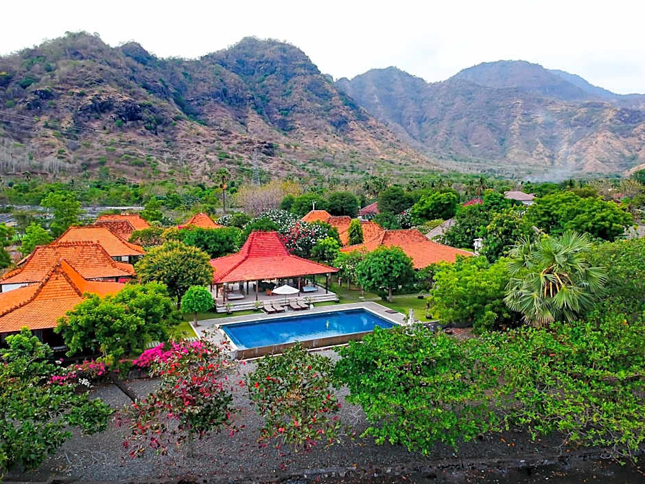 The Joglo By The Beach Pemuteran Bali