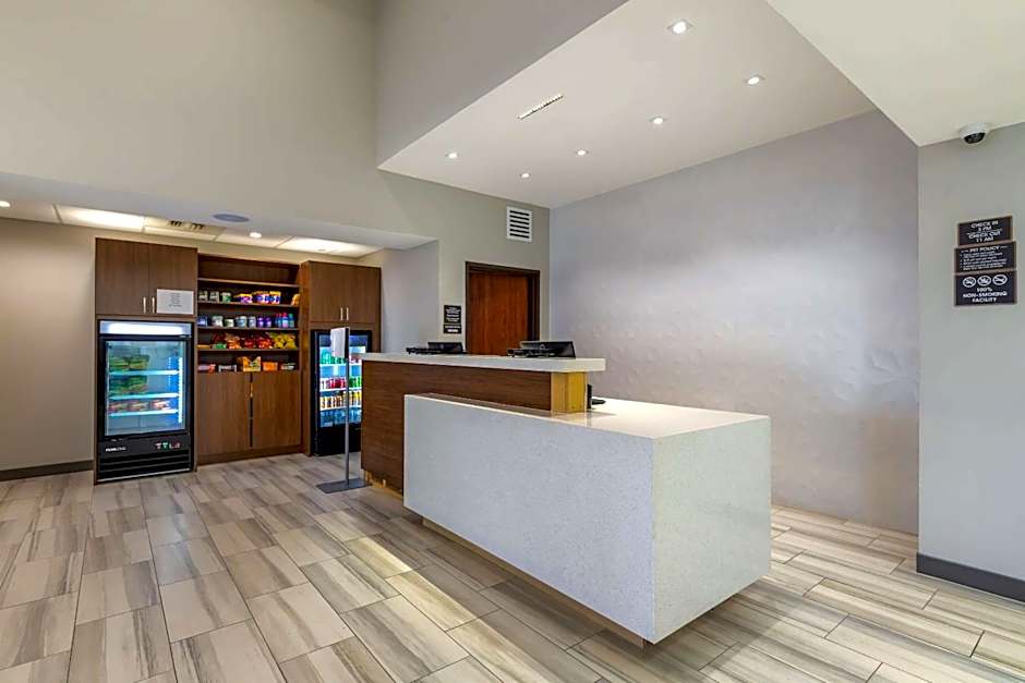 Comfort Inn & Suites