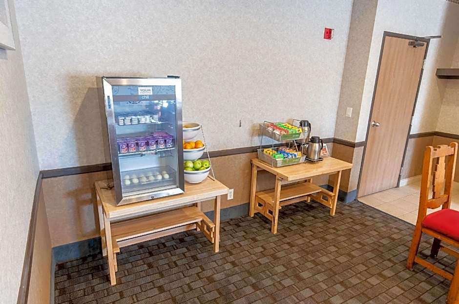 Comfort Suites   University