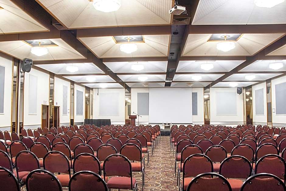 The Parktonian All Suite Hotel