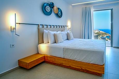 Deluxe Suite with Sea View