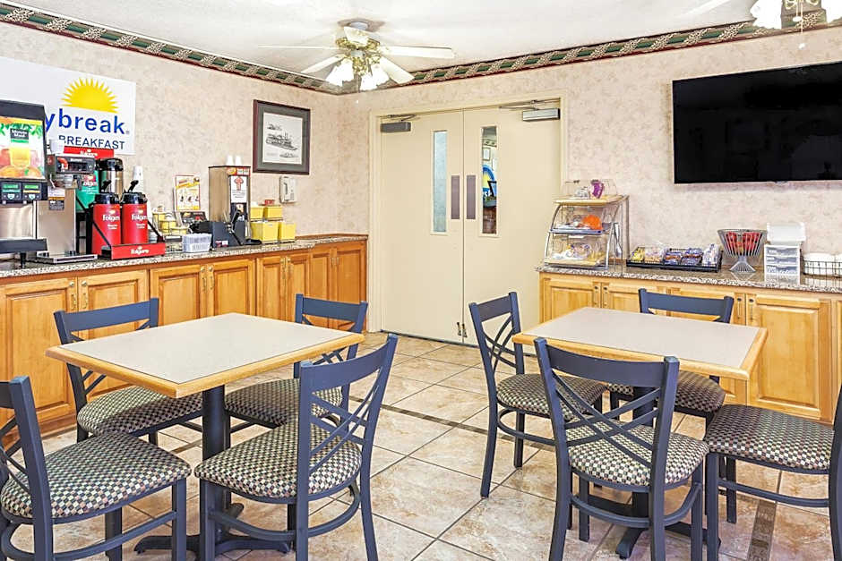 Days Inn by Wyndham Lexington