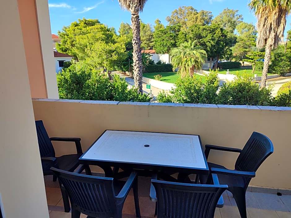 Elanthi Village Apartments