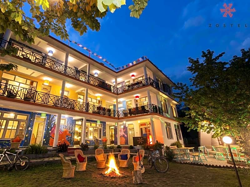Zostel Manali