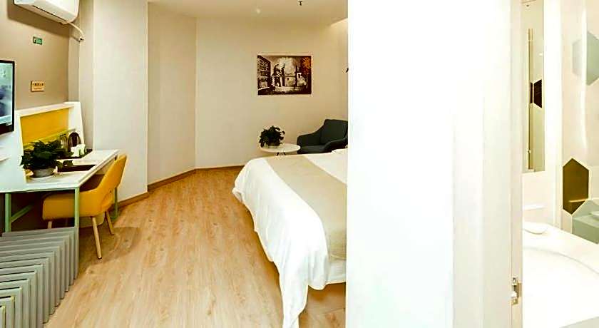 Vatica Tianjin Jinnan District AEON Shopping Plaza Hotel