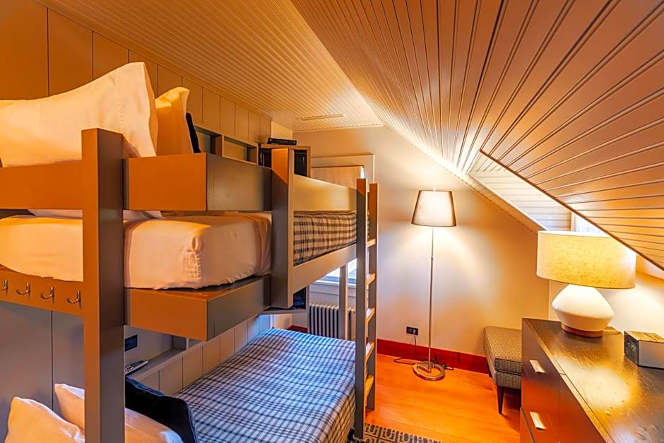 The Outlook Lodge
