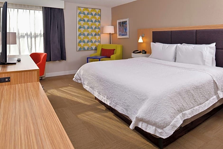 Hampton Inn By Hilton Greensboro-East