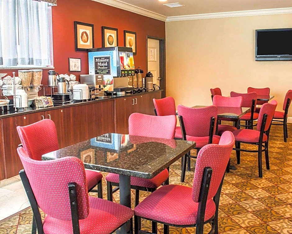 Sleep Inn & Suites Laurel near Fort Meade
