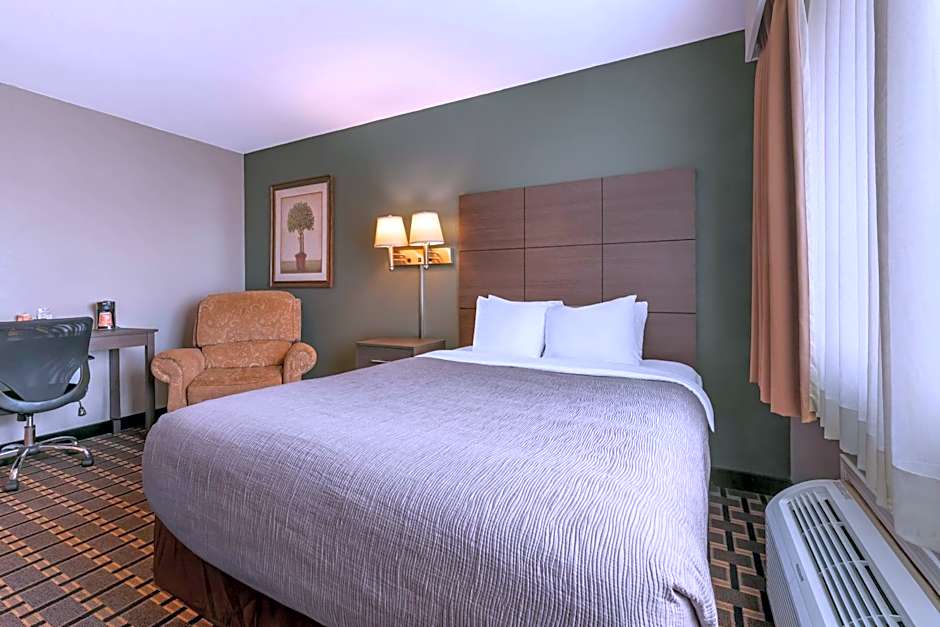 Quality Inn Mauston I-90